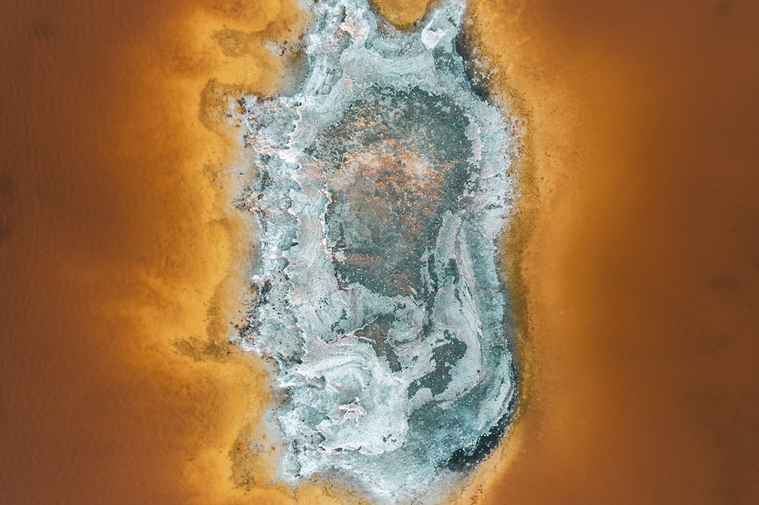 Mastering Minimalist Living for a Lighter Lifestyle Image 1