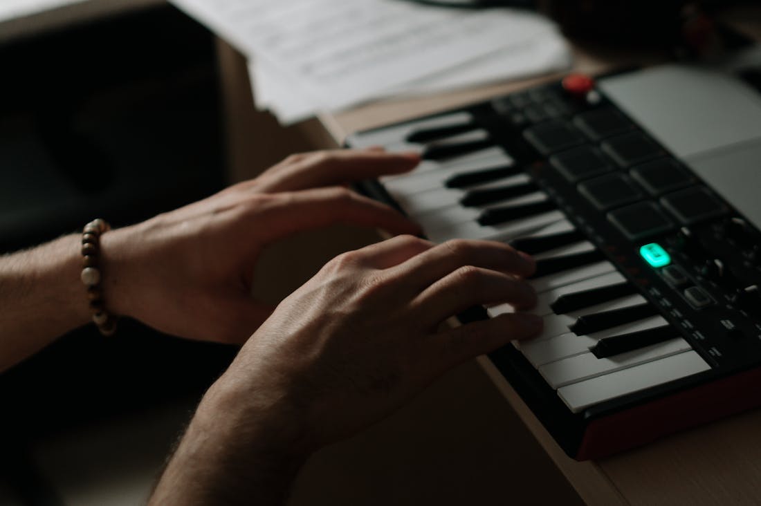 Mastering Money Management: Essential Strategies for Financial Freedom in a Complicated World Image 2