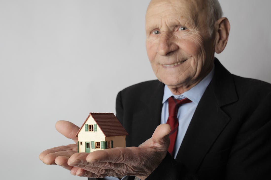 Mastering Your Finances: A Modern Approach to Budgeting in a Digital World Image 3