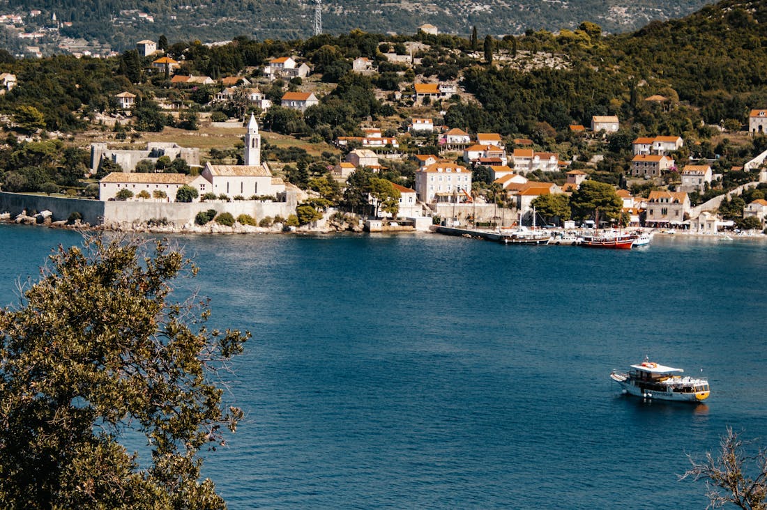 Maximizing Travel Experiences with Unique Accommodations, Local Cuisines, and Off-the-Beaten-Path Destinations Image 3