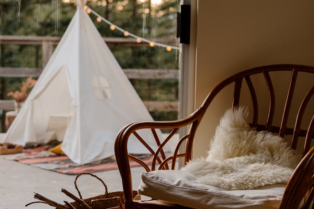 Mindful Tech: Cultivating a Healthy Relationship with Technology in Our Daily Lives Image 3