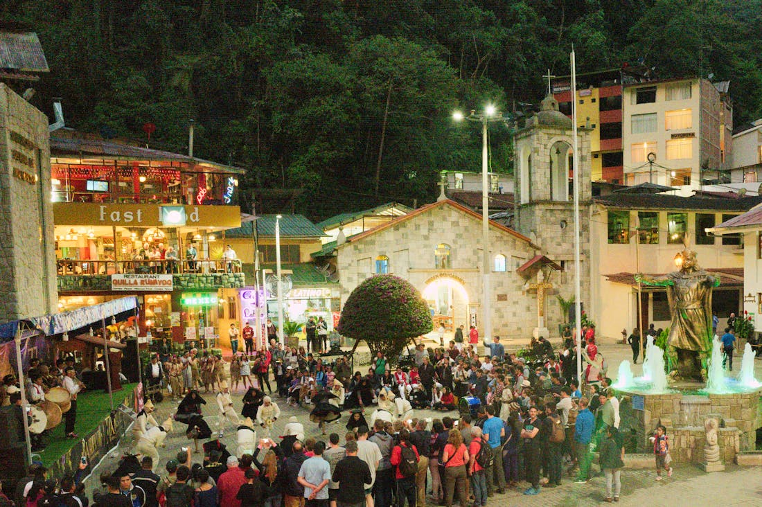 Mindful Traveling: How to Explore the World Without Leaving a Trace Image 2