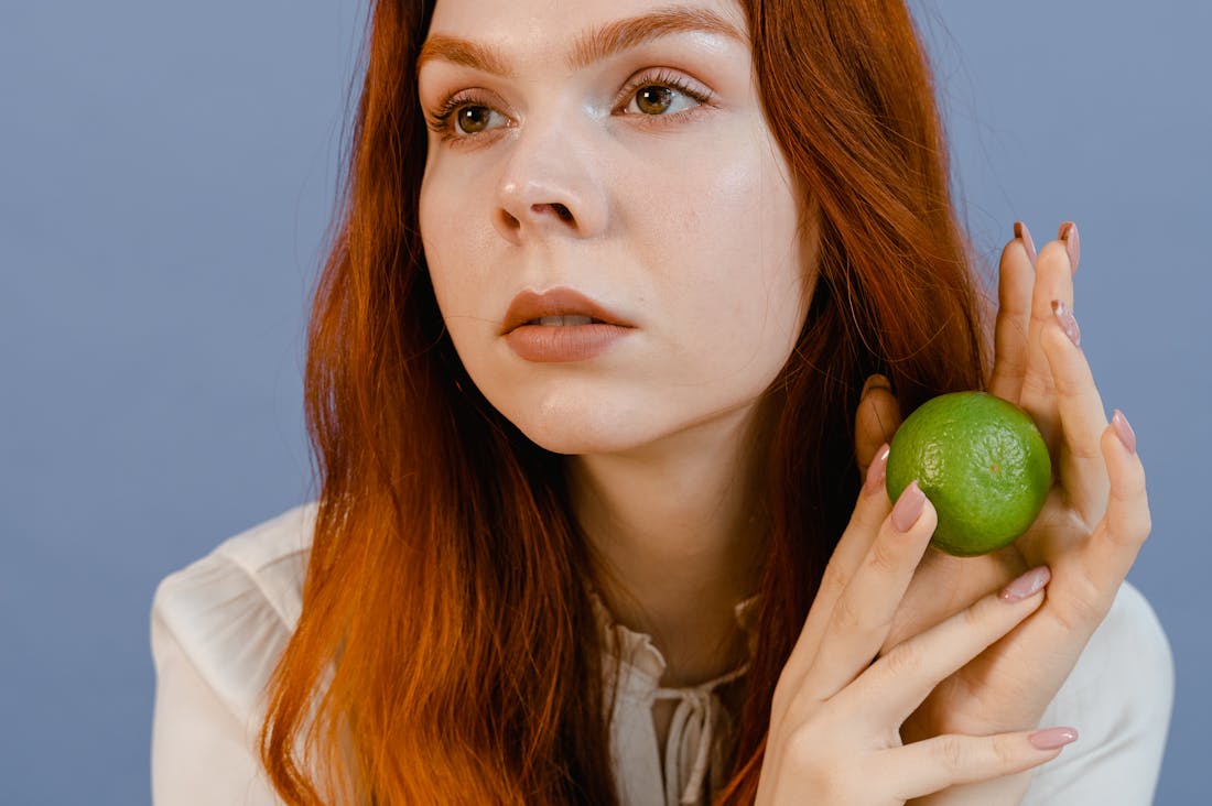 Mindfulness and Modern Living: Embracing Simplicity in a Cluttered World Image 1