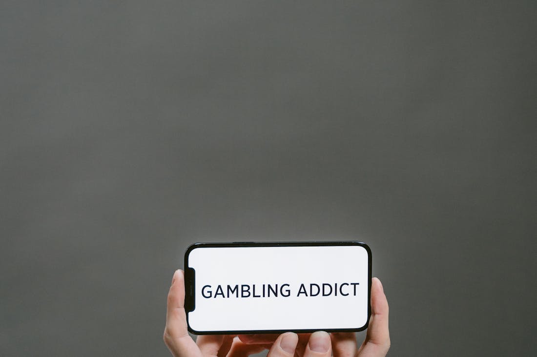 Mindfulness in the Digital Age: Finding Balance in a Tech-Obsessed World Image 1