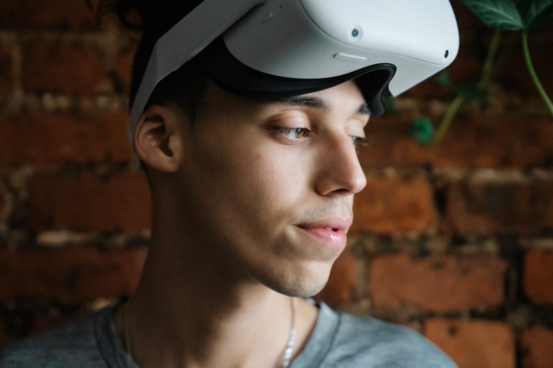 Modern Tech Innovations Revolutionizing Travel Experiences Image 2