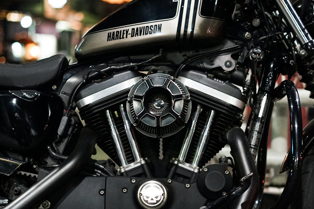 Navigating Financial Freedom: Strategies for Smart Investing and Wealth Growth Image 3