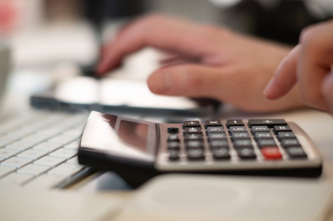 Navigating Modern Finance: Building Wealth in the Digital Age Image 2