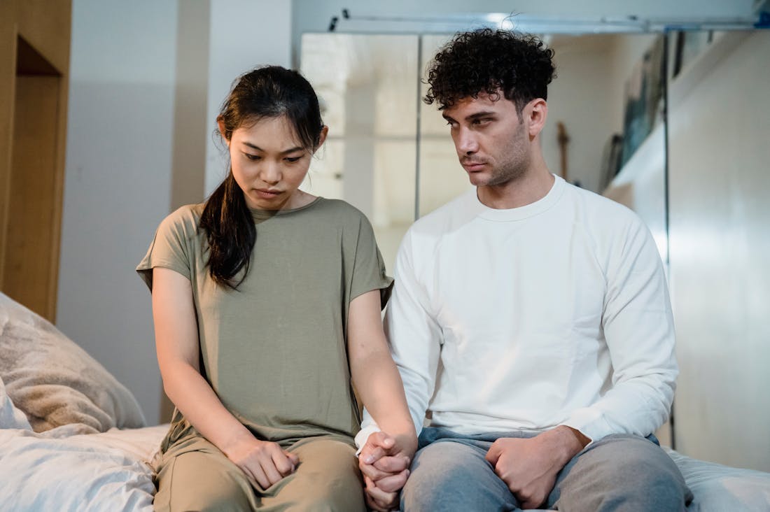 Navigating Personal Relationships with Effective Communication Skills Image 3