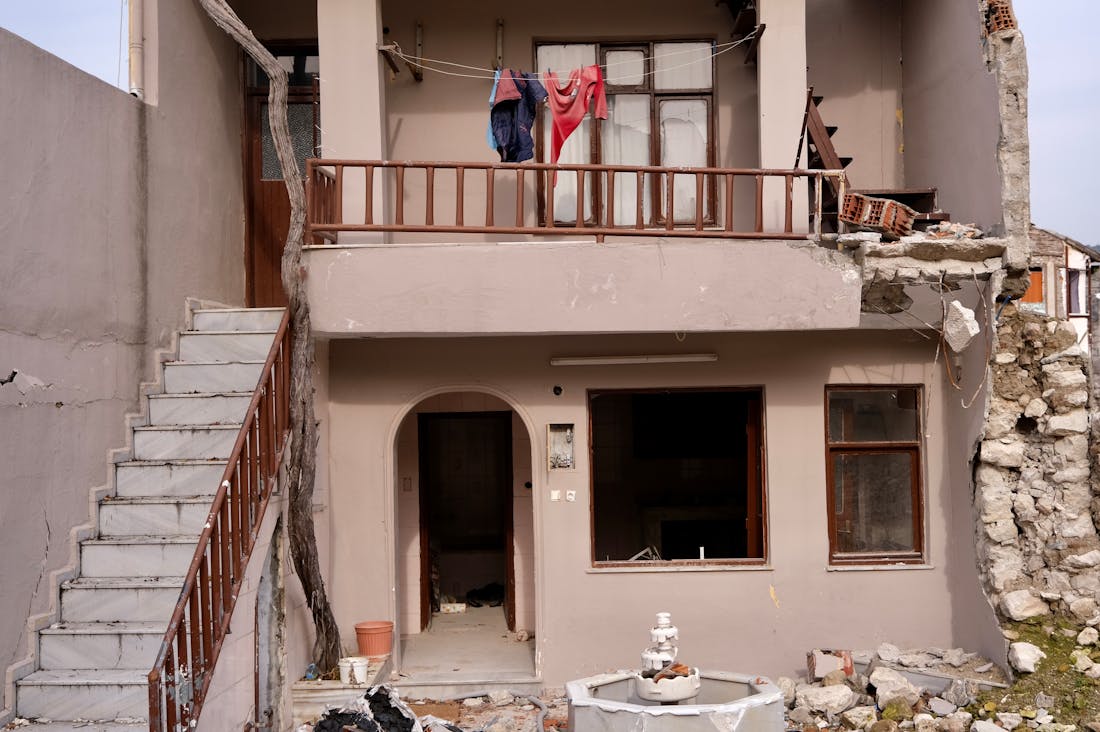 Navigating Sustainable Travel: Essential Tips for Mindful Adventures Image 2