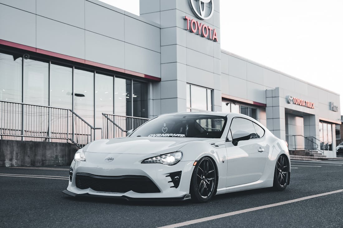 Navigating the Auto Industry: Essential Insights for Making Smart Car Purchases Image 1