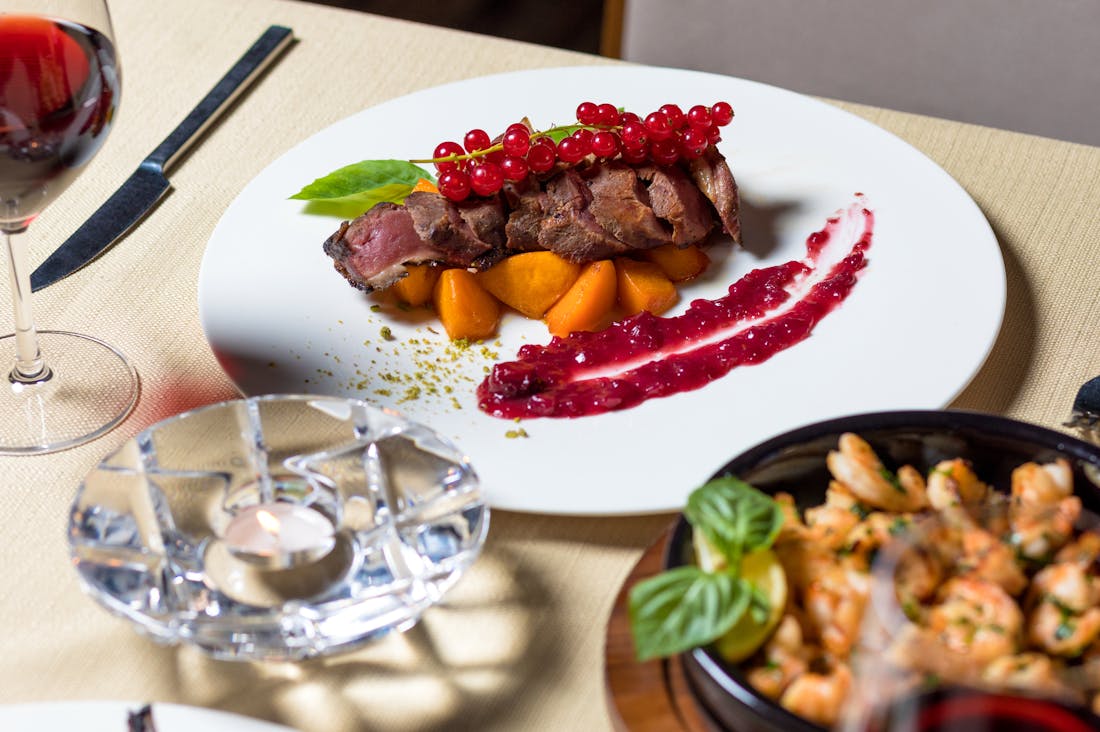 Navigating the Complex World of Cryptocurrency Investment Image 2