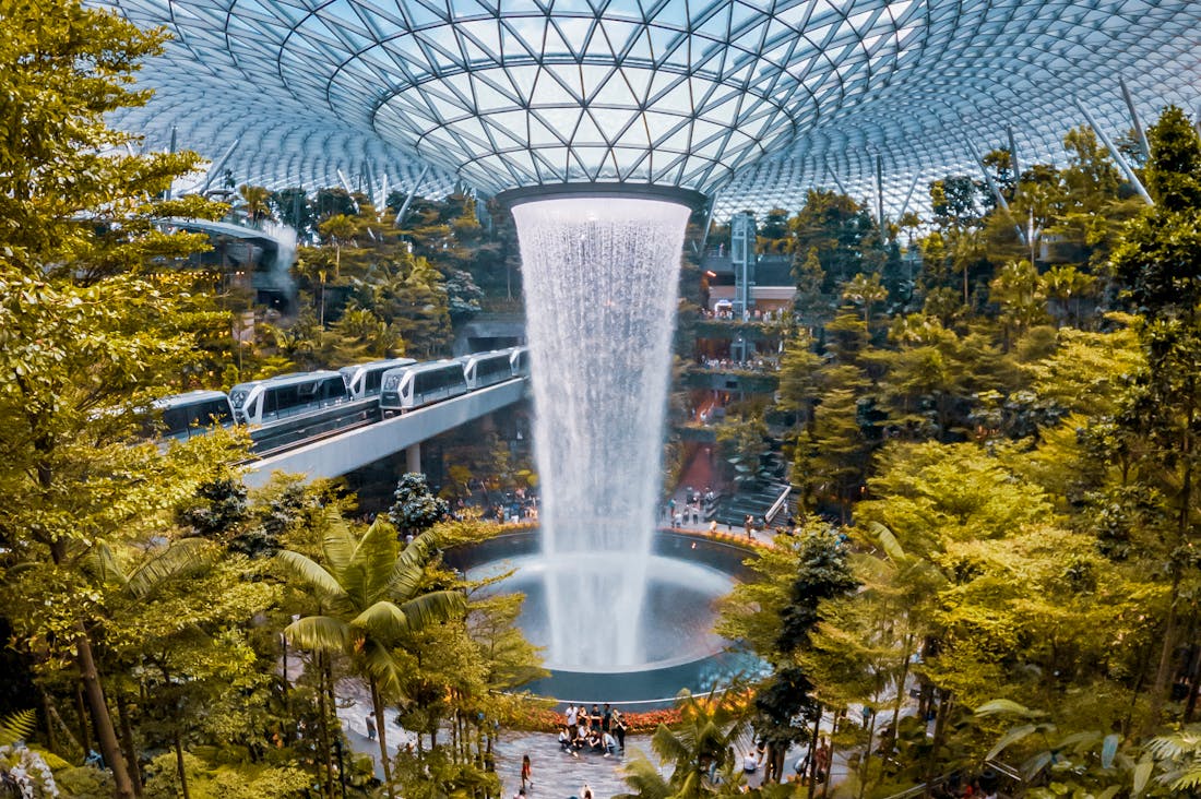 Navigating the Digital Age: Innovations in Travel, Auto Technology, and Financial Management Image 1