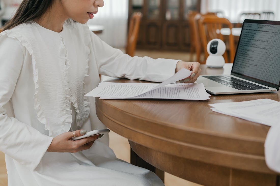 Navigating the Digital Landscape: Essential Tech Skills for the Modern Professional Image 1