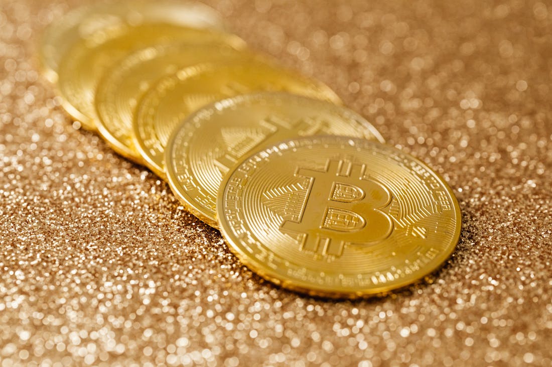 Navigating the Future: Essential Tips for Managing Your Finances in a Changing Economy Image 3