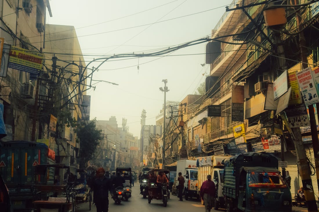 Navigating the Future of Electric Vehicles: A Comprehensive Guide to Sustainable Transport