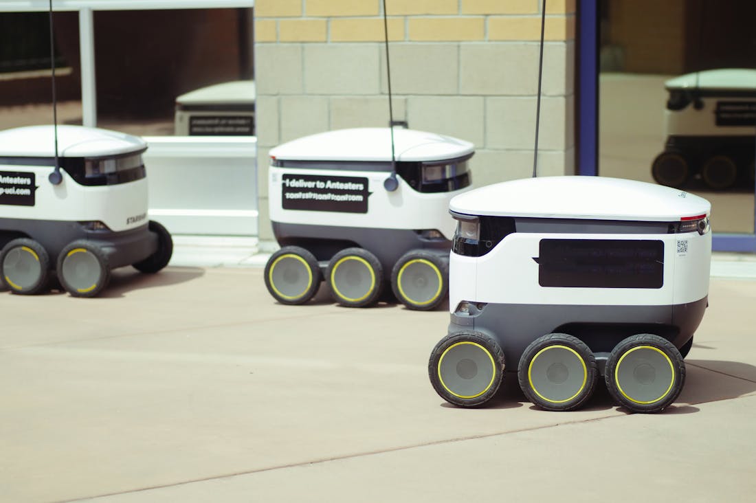 Navigating the Future of Transportation: How Technology is Redefining Travel Image 1