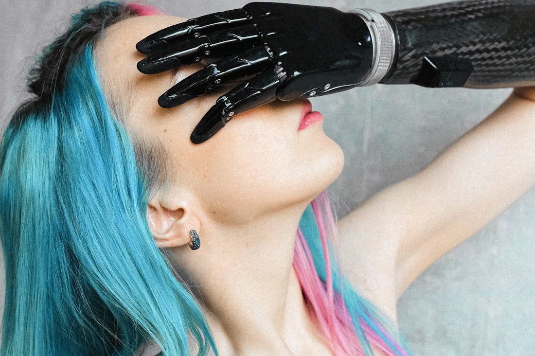 Navigating the Future: The Impact of Technology on Travel, Lifestyle, and Personal Finance Image 2