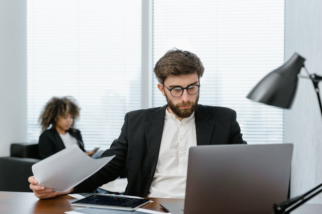 Navigating the Intersection of Technology and Finance: How Innovations are Shaping the Future of Personal Finance Image 2