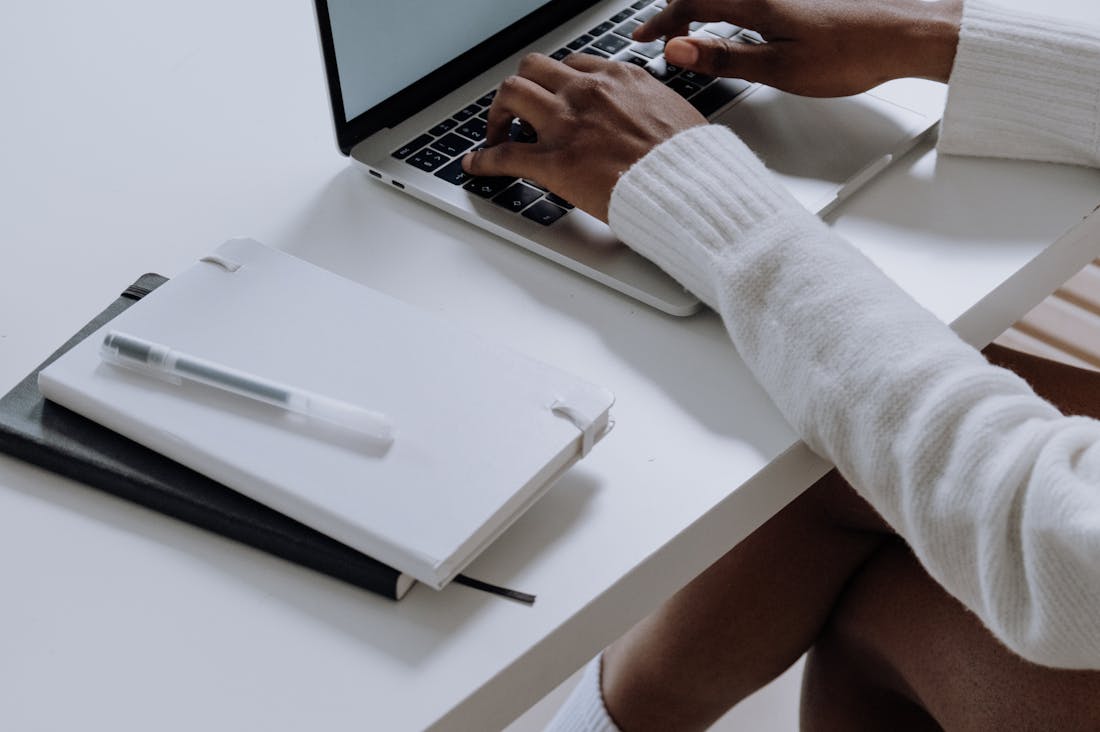 Navigating the Intersection of Wellness and Technology: Embracing Mindfulness in a Digital Age