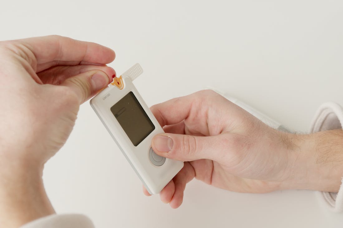 Navigating the Intersection of Wellness and Technology: How Tech Innovations Promote Healthier Lifestyles Image 2