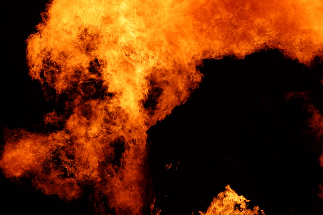 Navigating the Modern Financial Landscape: Strategies for Smart Spending and Saving Image 2