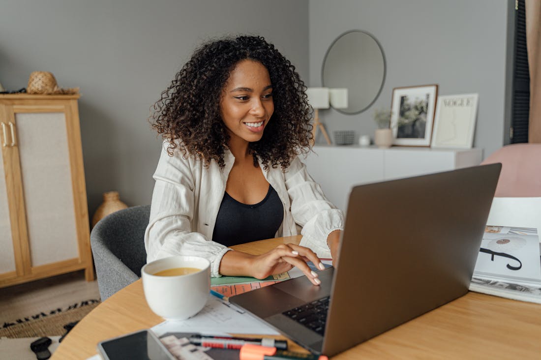 Navigating the World of Freelancing: Balancing Financial Security and Personal Freedom Image 1