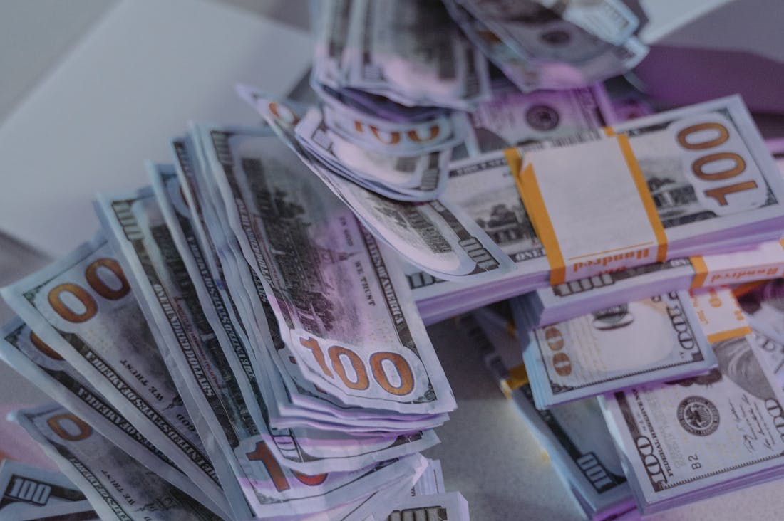 Navigating Your Financial Future: Essential Strategies for Saving, Investing, and Growing Wealth Image 2