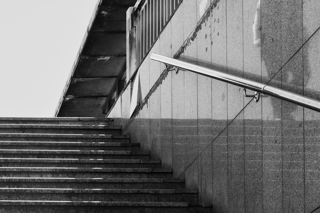 Pathways to Financial Independence Through Smart Investment Choices Image 3