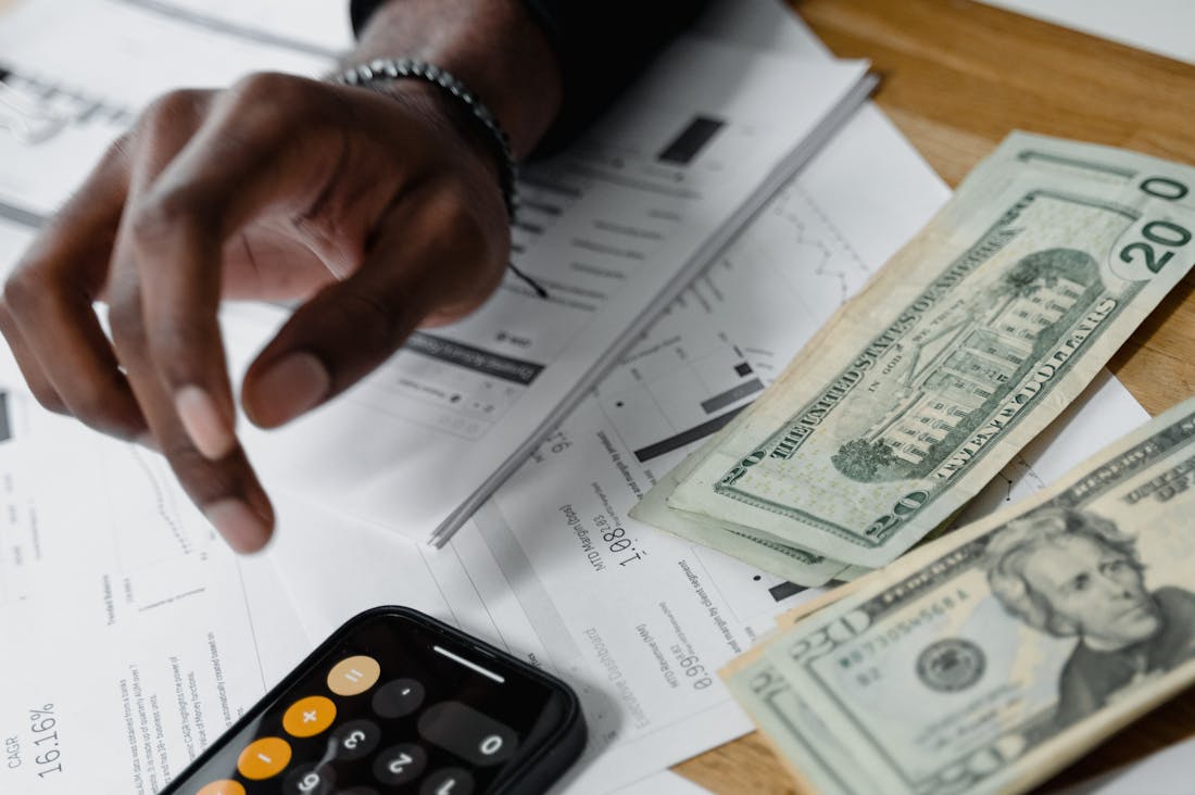 Practical Advice for Budgeting Your Monthly Expenses Effectively Image 2