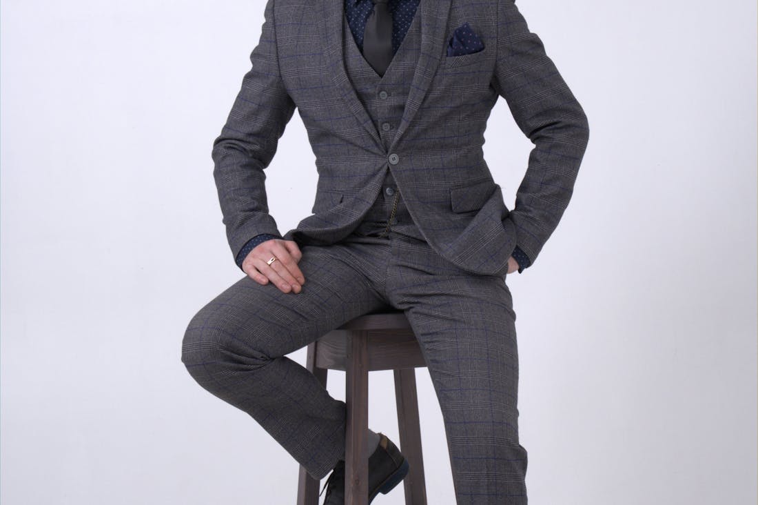 Practical Approaches to Strengthening Personal Finances for Future Stability Image 2