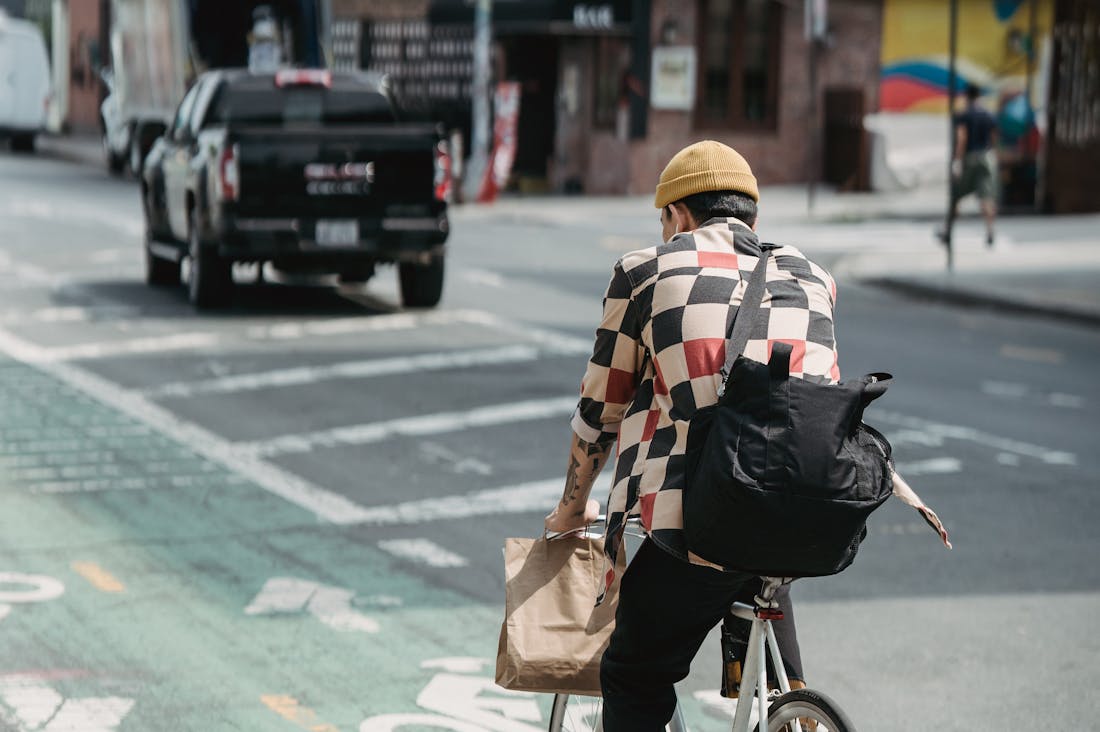 Practical Tips for Achieving Financial Wellness at Any Age Image 3