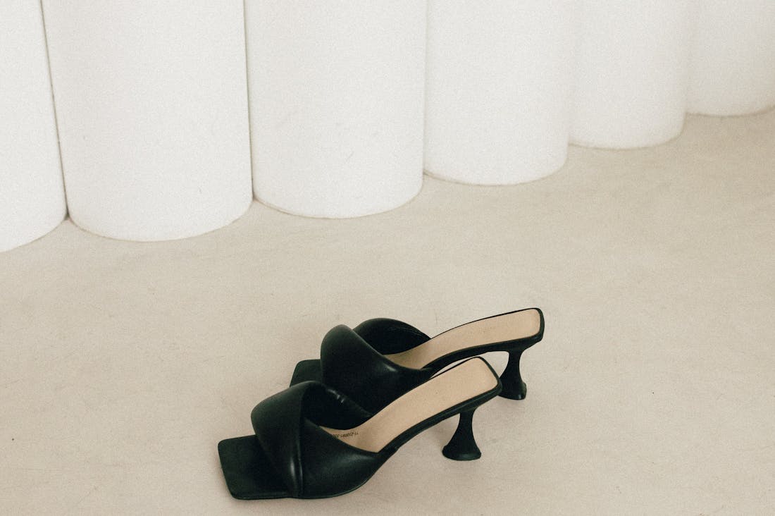 Redefining Personal Style Through Timeless Fashion Choices Image 1