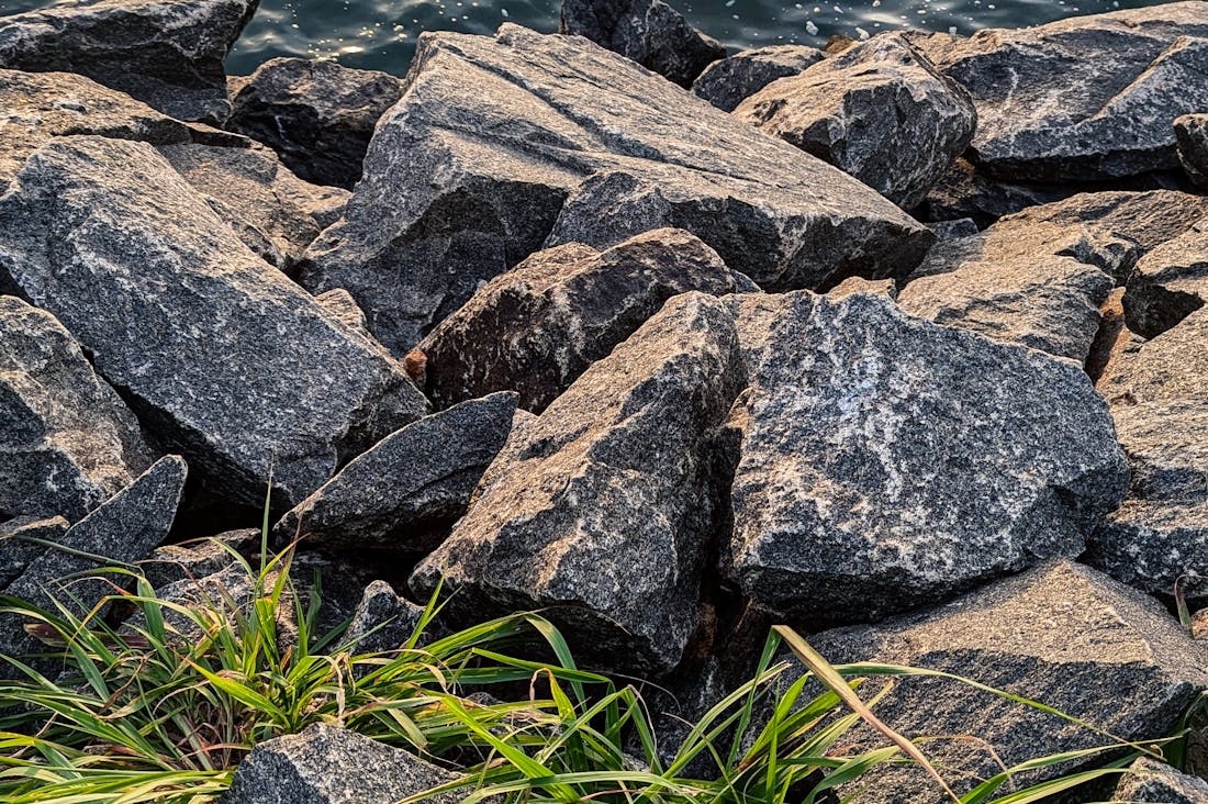 Revamping Home Spaces with Simple Design Hacks for Modern Living Image 3