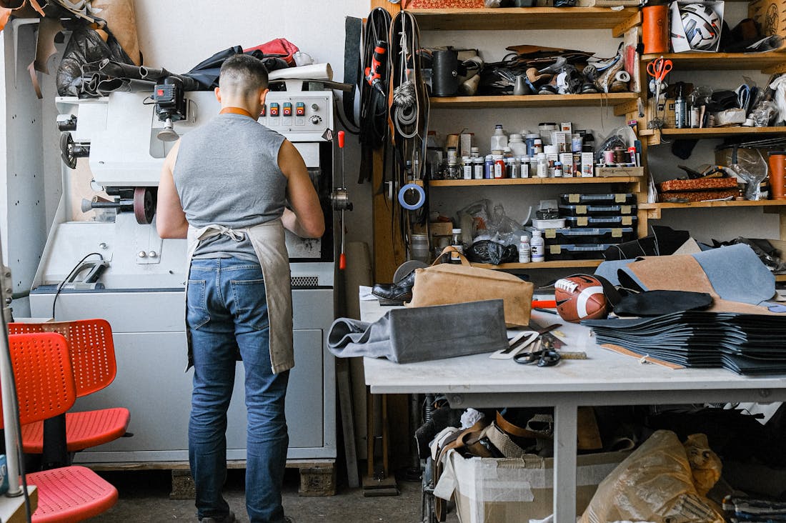 Revitalizing Indoor Spaces with Effective Organization Hacks Image 2