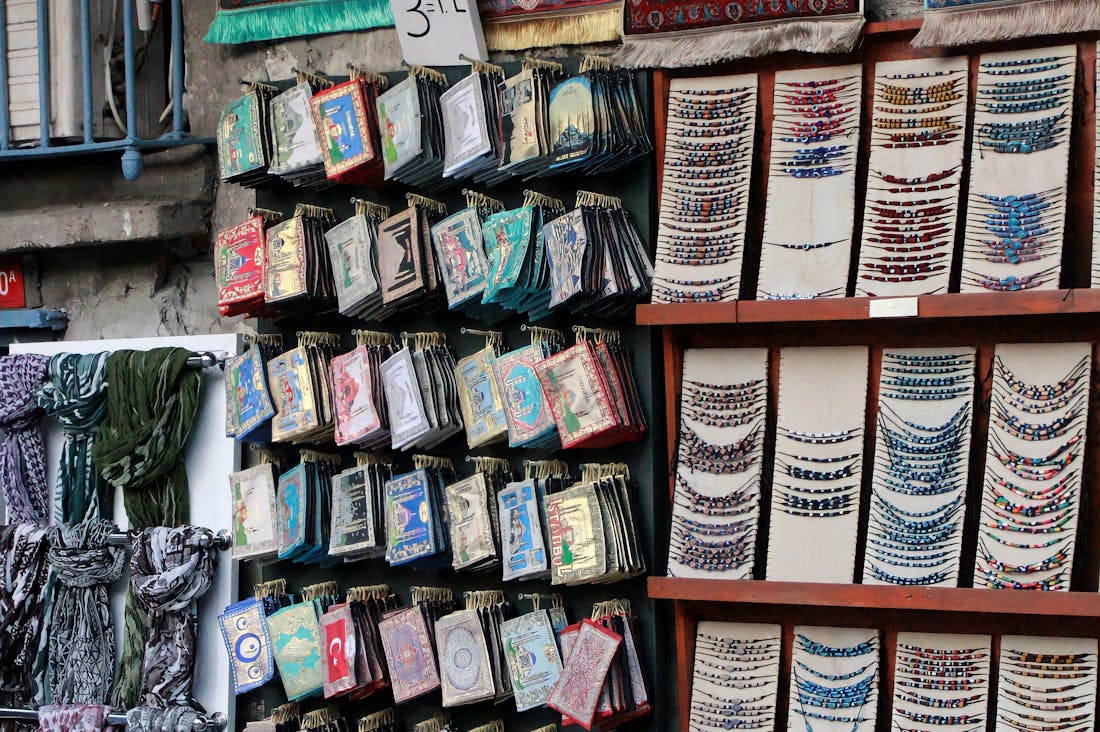 Revolutionize Your Travel Experience with Budget-Friendly Strategies and Tech Innovations Image 1