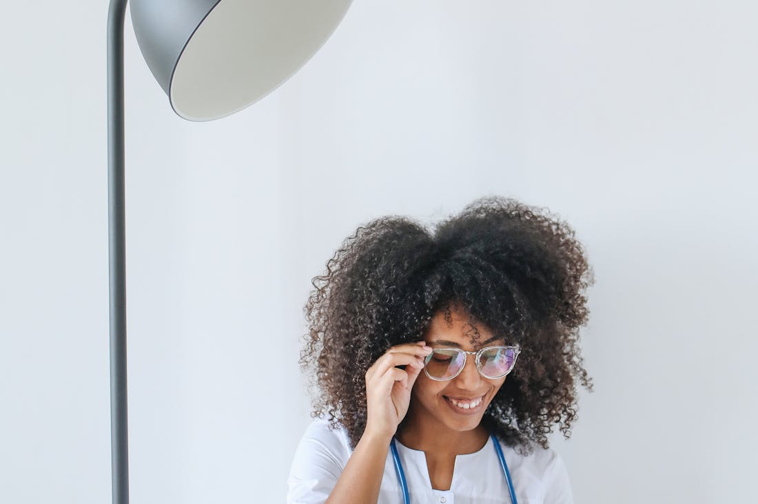 Revolutionizing Health: Exploring the Role of Technology in Personal Wellness Image 1