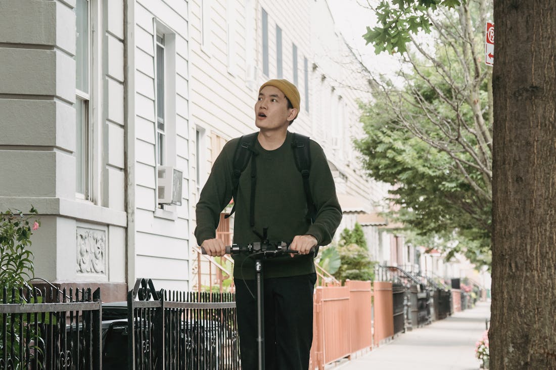 Revolutionizing Your Commute: The Future of Electric Vehicles and Sustainable Transportation Image 2