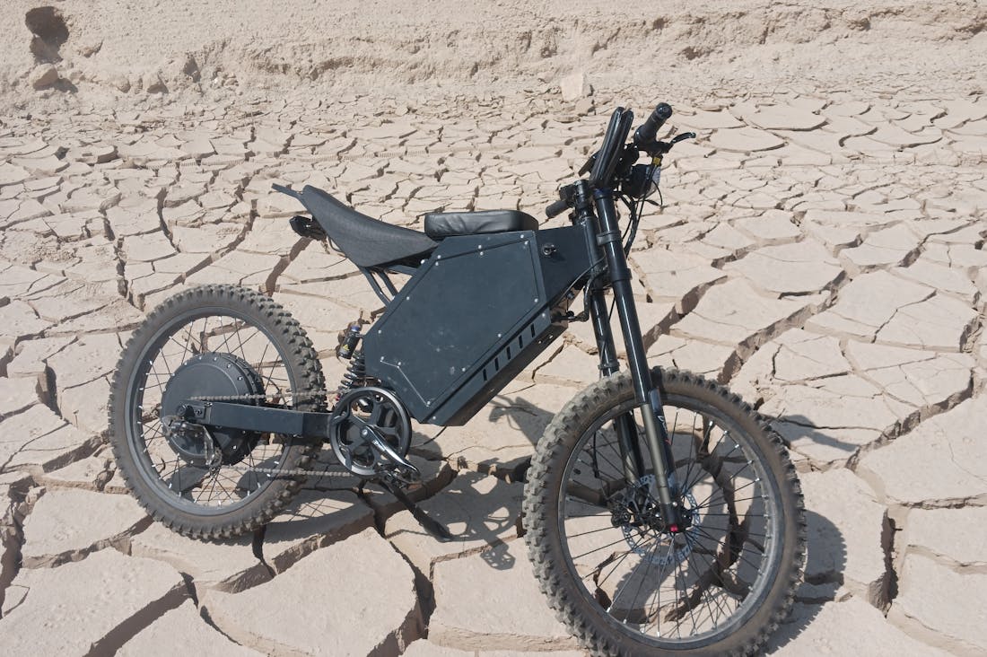 Revving Up: Exploring the Future of the Automotive Industry in a Green Economy Image 2