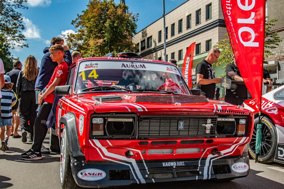 Revving Up Your Savings: Smart Financial Strategies for Car Enthusiasts Image 2