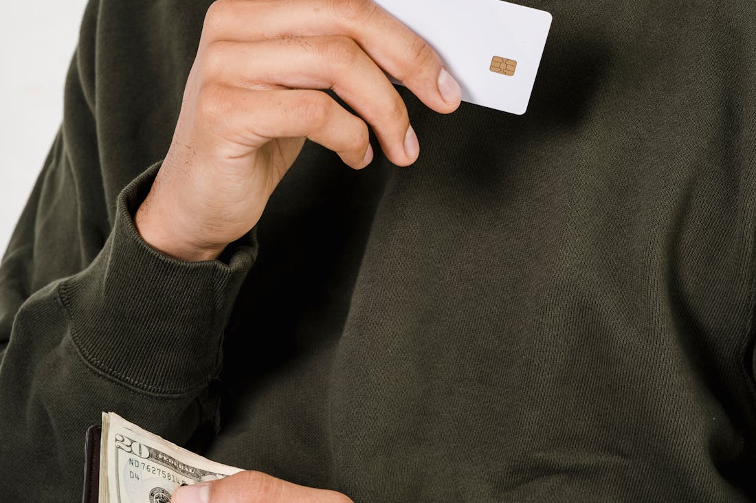 Shifting Perspectives: Personal Finance Insights for Modern Living Image 3