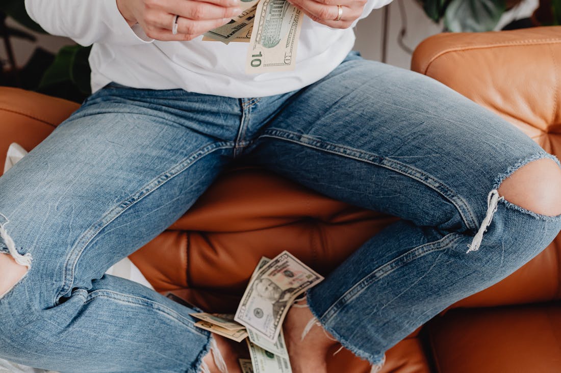 Smart Budgeting Techniques for Living Within Means Image 3