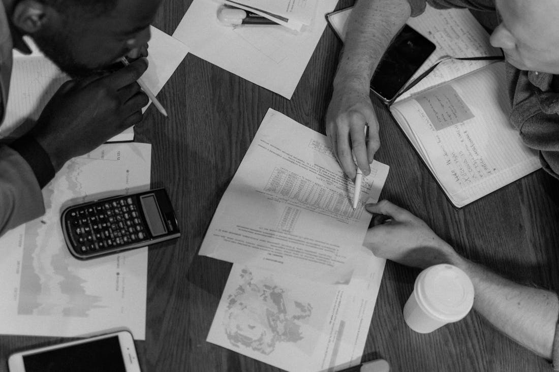 Smart Budgeting Techniques for Young Adults Starting Their Careers Image 3