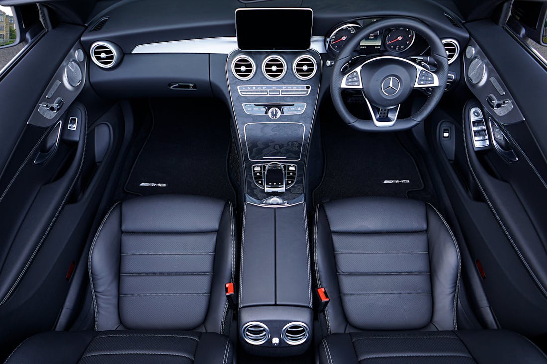 Smart Car Technology: Enhancing Safety and Convenience on the Road Image 1