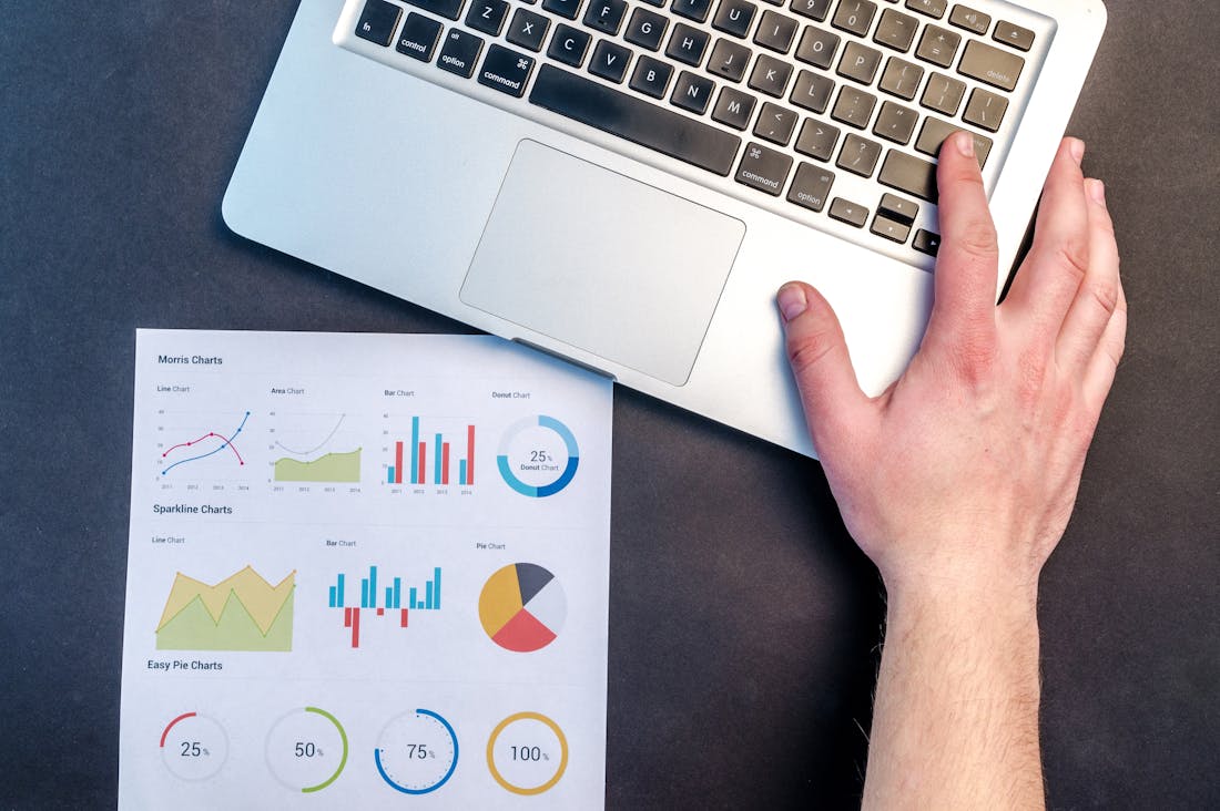Smart Investing: Navigating Personal Finance with Technology at Your Side Image 1