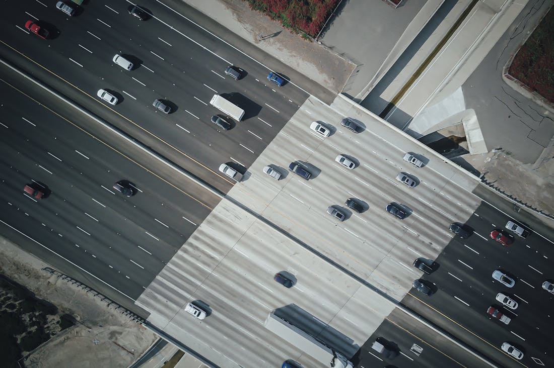 Smart Tech Innovations Reshaping Modern Transportation Image 2