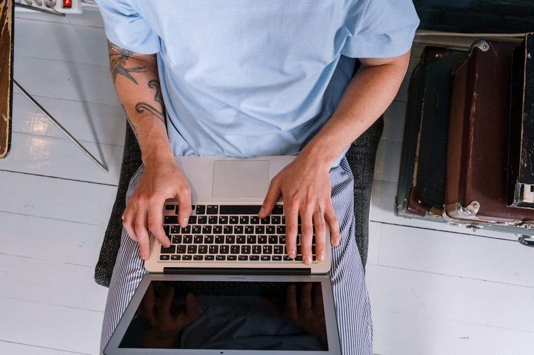 Smart Travel Tips for the Modern Nomad: Embracing Freedom and Connectivity Image 2