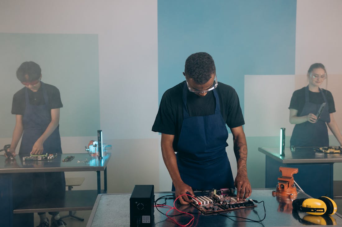 Strategies for Creating a Productive Home Office Environment Image 1