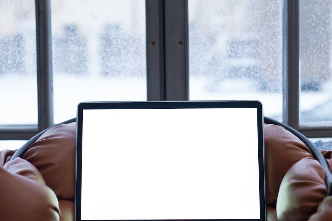 Strategies for Creating a Productive Home Office Environment Image 2