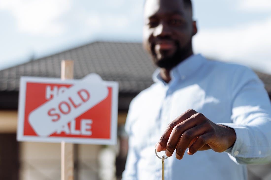 Strategies for Smart Investment in a Volatile Market Image 2