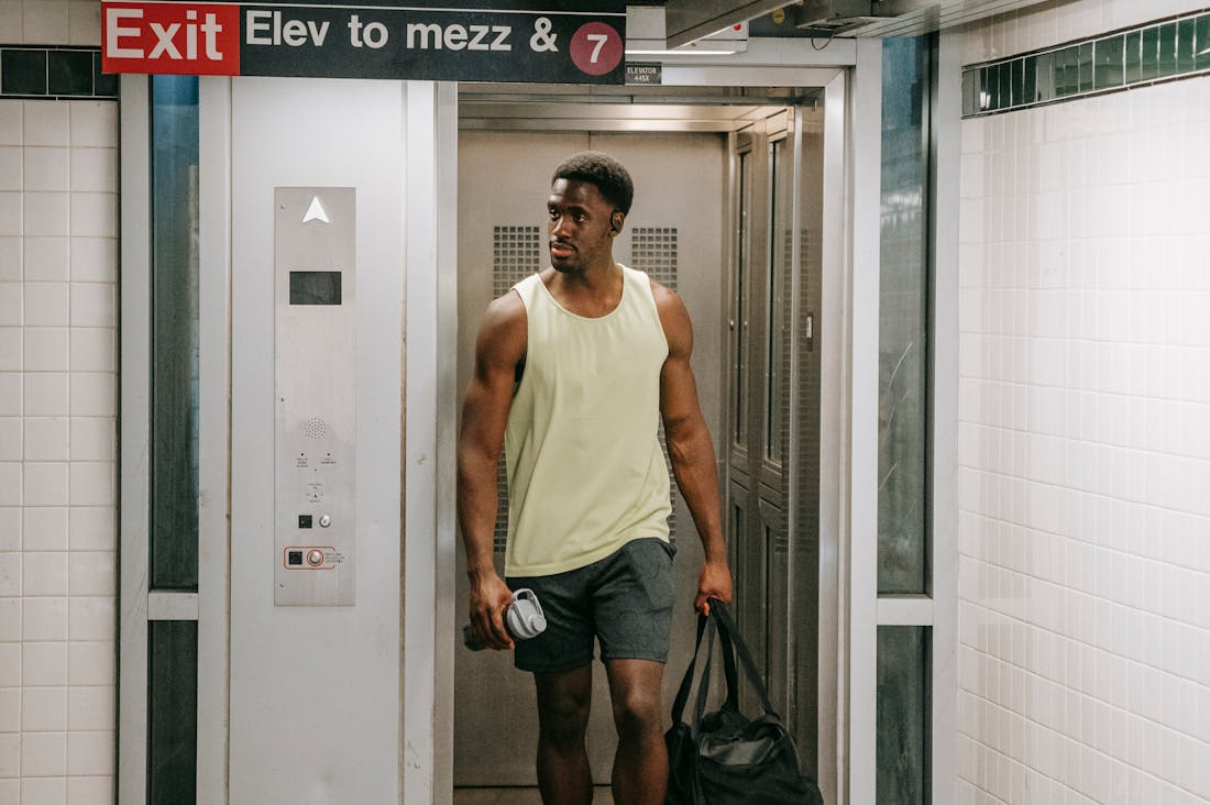 Strategies for Staying Healthy While Traveling: Tips for Active Travelers Image 3